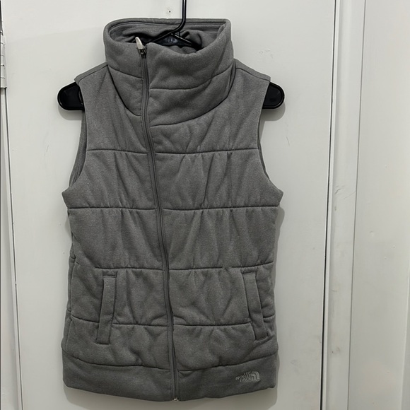 The North Face Puffer Vest - Picture 1 of 4